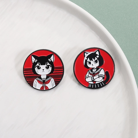 Süße Cartoon Katze Emaille Pin Matrosenanzug Anime Kitty Brosche Zinklegierung Rundes Abzeichen Schmuck Für Rucksack Jacke Hut Deko