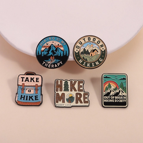 Broche Épingle en Émail Vintage Randonnée Alpinisme Alliage de Zinc Durable Badge de Slogan en Plein Air pour Sacs à Dos Vestes Bijoux Unisexe