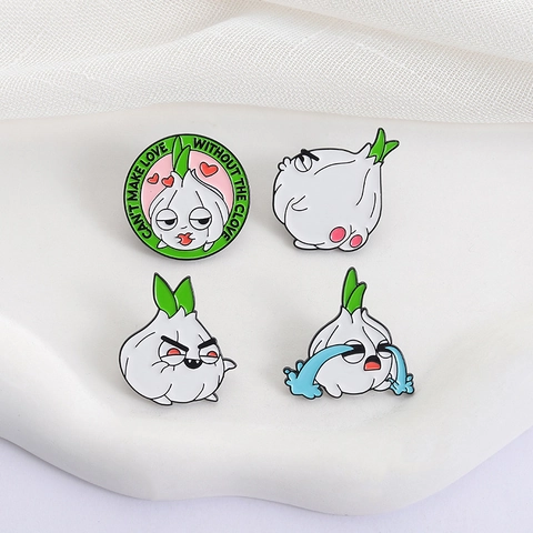 Funny Cartoon Garlic Enamel Pin Zinc Alloy Metal Brooch Cute Personified Garlic Badges For Clothes Backpack Decoration Humorous Pins Jewelry Collection