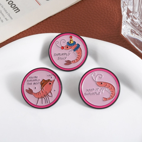 Divertente Spilla in Smalto di Gamberi Del Fumetto in Lega di Zinco Spilla Rotonda Con Scritte Pun Creativa Badge per Vestiti