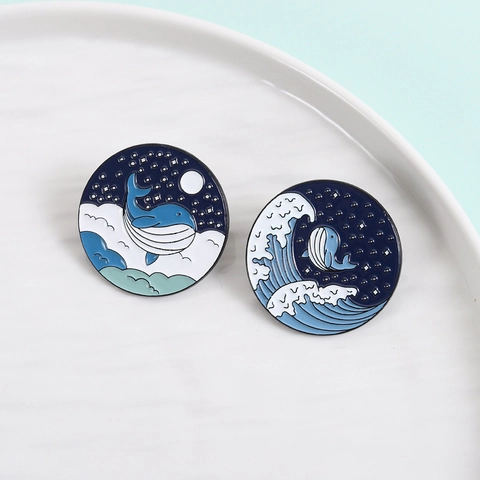 Whale Enamel Brooch Pin Ocean Sea Wave Starry Sky Moon Pattern Zinc Alloy Round Badge For Women Men Clothing Lapel Pin Jewelry Gift
