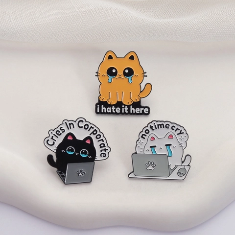 Funny Workplace Cat Enamel Pin Lacquer Zinc Alloy Cartoon Crying Cat Brooch Office Humor Lapel Badge For Clothes Decoration