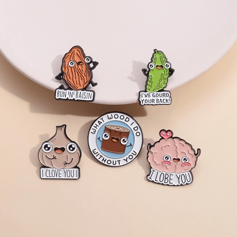 Cartoon Enamel Pin Funny Food Vegetable Garlic Brain Pun Badge Zinc Alloy Painted Lapel Pin For Backpack Jacket Decoration