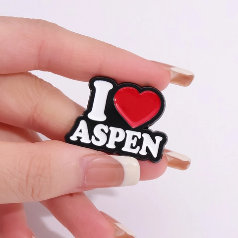 Broche en Émail en Alliage de Zinc Vintage I Love Aspen Savannah Badge Cœur pour Vêtements Sac à Dos Accessoires Homme Femme