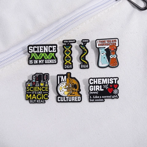 Juego de Broches de Esmalte con Tema Científico Aleación Química ADN ARN Microscopio Insignia Equipo de Laboratorio Joyería de Dibujos Animados para Estudiantes Profesores