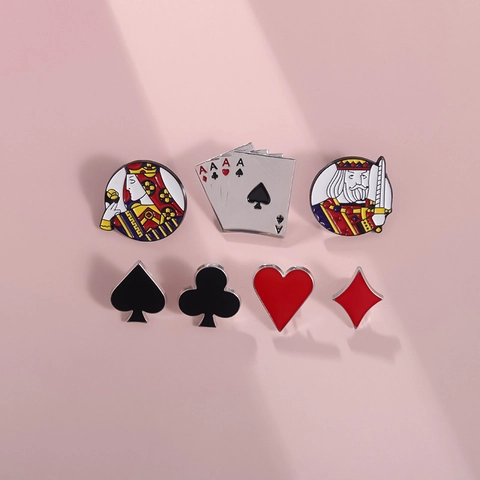 Creative Poker Card Enamel Brooch Spade Heart Diamond Club King Queen Aces Alloy Badge Clothes Backpack Accessories Gift