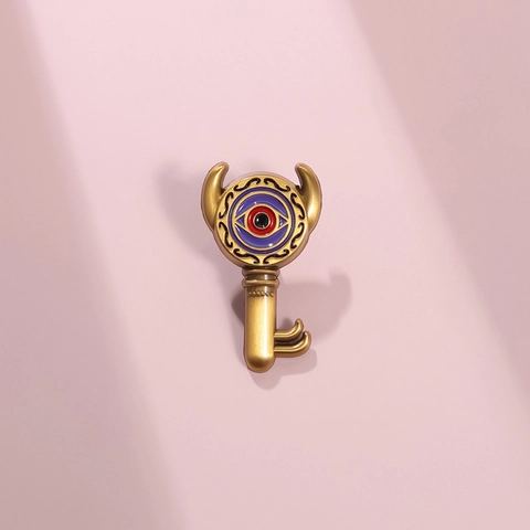 Vintage Bronze Gold Alloy Enamel Key Brooch Mystical Eye Design Demon Horns Pin Fantasy Style Jewelry For Unisex Clothes