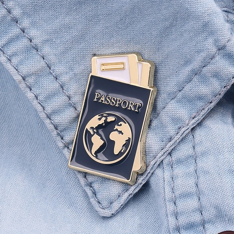Kreative Reisepass Emaille Nadel Erde Globus Bordkarte Brosche Marineblau Legierung Schmuck Für Reisende Abzeichen
