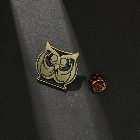 Broche Hibou en Émail Métallique Vintage Or Antique Noir Épinglette Animale Badge en Alliage Pour Sac à Dos Vêtements Décoration Unisexe