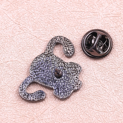 Creative Cartoon Uterus Enamel Pin Brooch Alloy Drip Oil Cuterus Funny Feminist Medical Badge For Women Clothing Jewelry