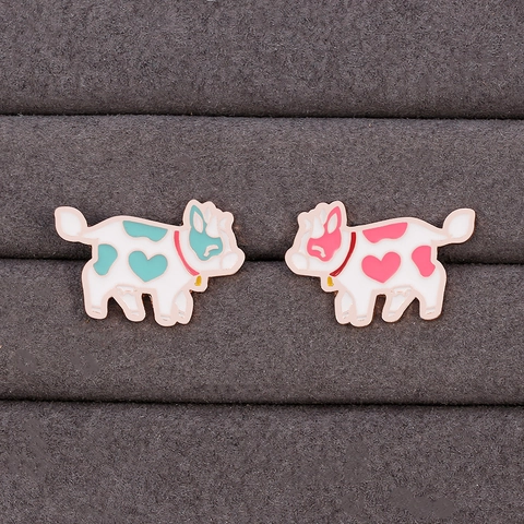 Cute Cartoon Flying Cow Enamel Pin Alloy Heart Pattern Animal Brooch Badge For Clothing Backpack Accessories Unisex Gift
