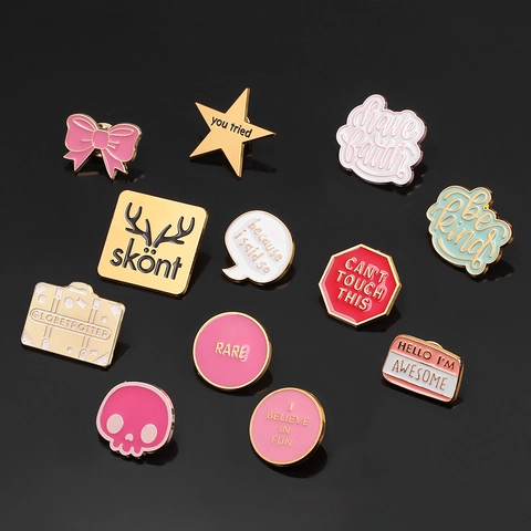 Spilla Creativa in Lega Smaltata Lettere Be Kind You Tried a Forma di Stella e Teschio per Decorazione Zaino Cappello Abbigliamento