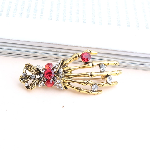 Gothic Skeleton Hand Brooch Zinc Alloy Rhinestone Bone Claw Pin Halloween Party Women Men Retro Punk Jewelry Gift
