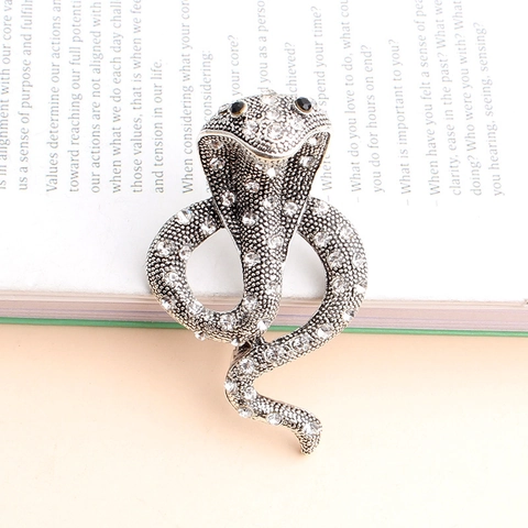 Broche Serpent Cobra en Alliage de Strass Vintage pour Femmes Hommes Bijoux Animaux Accessoires de Fête Banquet Décor de Costume