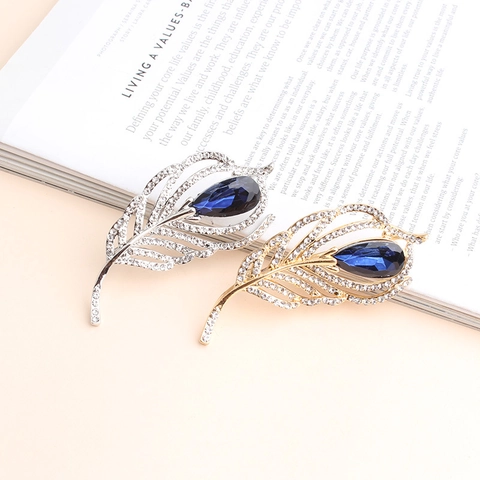 Elegant Feather Brooch For Women Zinc Alloy Rhinestone Inlaid Blue Pear Cut Crystal Leaf Pin For Wedding Party Dress Accessories