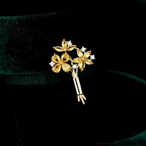 Mini Flower Bouquet Brooch For Women Luxury Copper Zirconia Suit Lapel Pin Shirt Anti-exposure Buckle Cardigan Accessory