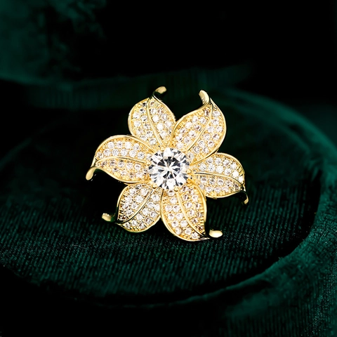 Luxurious Flower Brooch Zircon Inlaid Gold Plated Copper Floral Breastpin For Women Suit Coat Sweater Fashion Jewelry Accessory