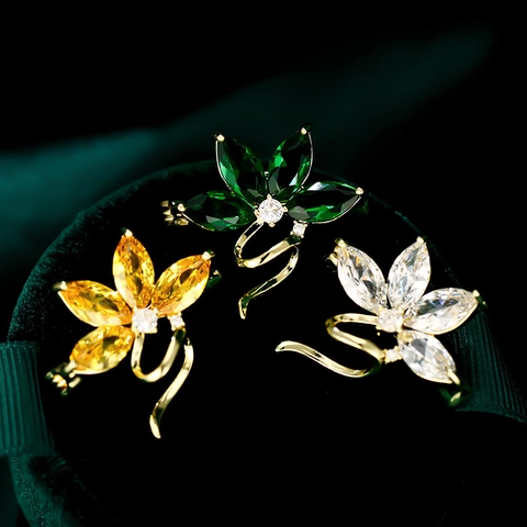 Elegant Orchid Flower Brooch For Women Copper Gold Plated Marquise Cut Zirconia Fashion Suit Coat Lapel Pin Accessories Jewelry Gift