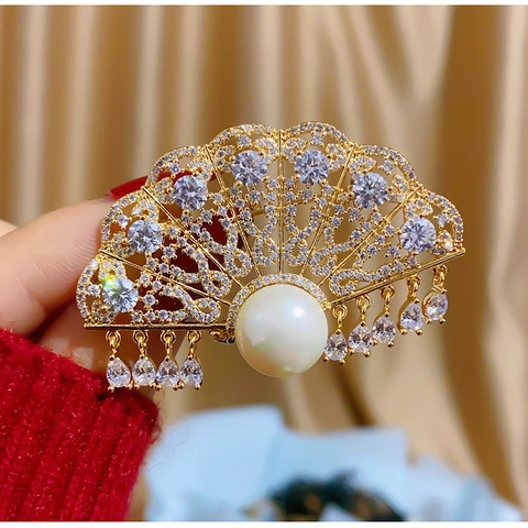 Fans for Weddings