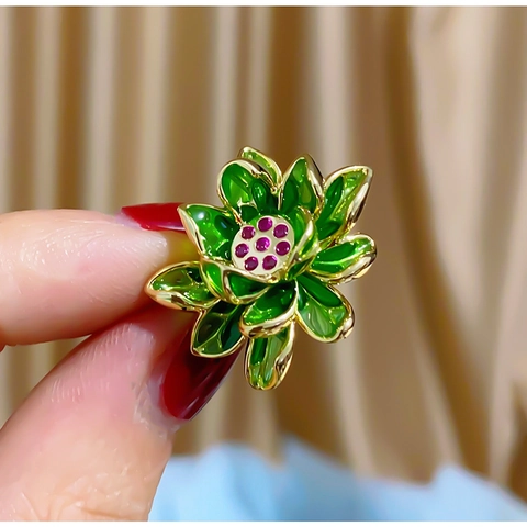 Spilla Vintage in Smalto con Fiore di Loto per Donna Verde Smeraldo Zirconia Stile Cinese Accessorio per Qipao Hanfu Gioielli Regalo