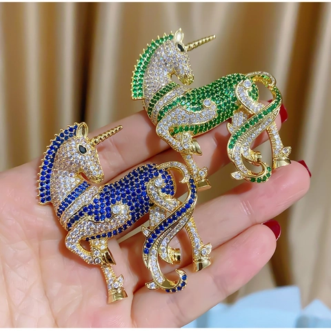 Vintage European Court Style Gold Plated Copper Unicorn Brooch Pin Synthetic Zirconia Micro Inlaid Animal Brooch For Wedding Party Unisex Jewelry