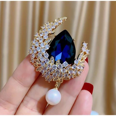 Spilla a Mezzaluna con Pietra Blu a Goccia Rame Placcato Oro Zirconia Sintetica Perla Artificial di Conchiglia Gioielli