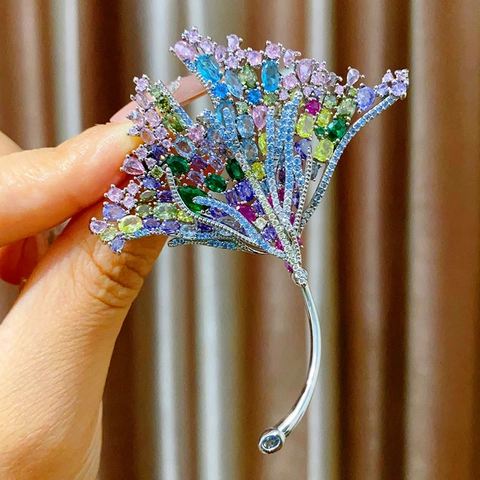 Luxurious Copper Ginkgo Leaf Brooch For Women With Multi Color Zircon Micro Inlaid Colorful Stone Fan Shape Elegant Party Jewelry
