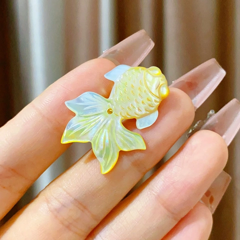 Leichter Luxus Neuer Chinesischer Stil Goldfisch Brosche Für Damen Natürliche Muschel Magnet Pin Kupfer Vergoldet Tier Schmuck