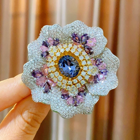 Lussuosa Spilla a Fiore Stile Corte Reale in Rame Con Zircone Colorato Intarsiato Magnifico Corsage Floreale Per Donna Banchetto