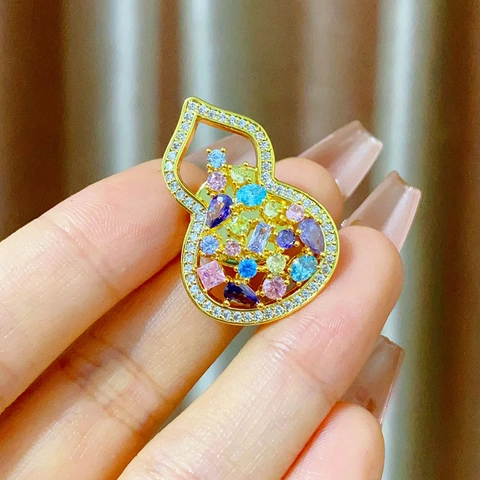 Elegant Copper Gourd Brooch With Multi-color Zirconia Inlaid Gold Plated Suit Pin For Women Decorative Fashion Jewelry