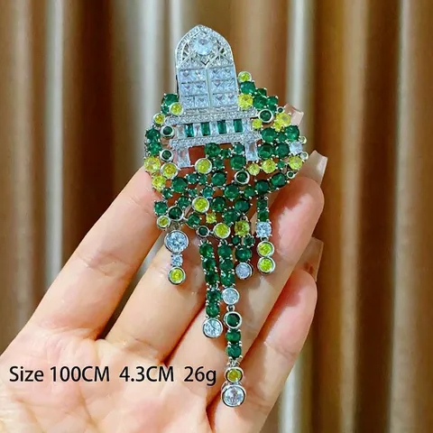Elegant Castle Tassel Brooch Copper Inlaid Green Yellow Zirconia Vintage Palace Style Corsage Pin For Women Party Jewelry