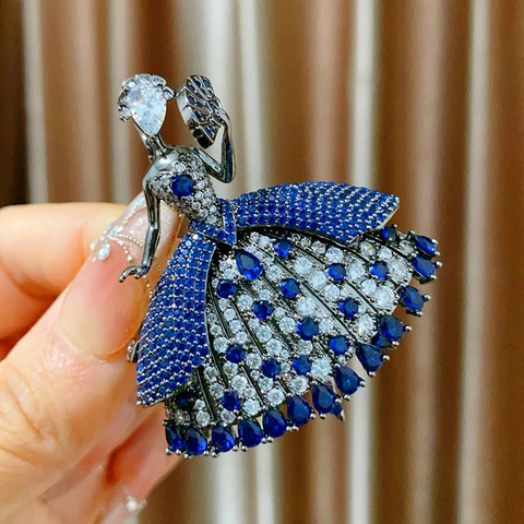 Elegant Ballerina Dancer Brooch Copper Full Zircon Rhinestone Dancing Girl Pin For Women Wedding Banquet Party Jewelry Gift