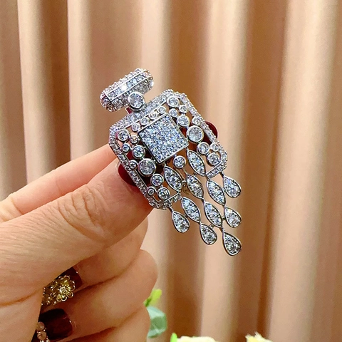 Eleganter Parfümflaschen-Brosche Mit Zirkonia-Quasten Versilbertes Kupfer Eingelegte Strass-Korsage Anzug-Nadel Für Damen Herren Schmuck