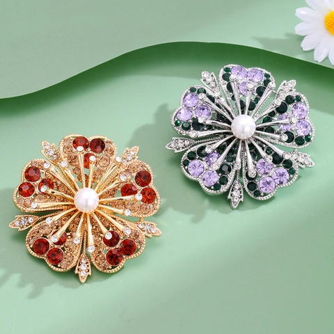 Vintage Alloy Flower Brooch Pin For Women Elegant Rhinestone Embellished Apparel Accessories With Faux Pearl Inlay