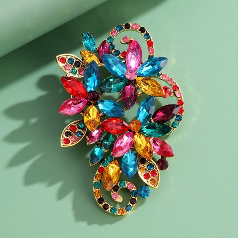 Vintage Alloy Flower Brooch Pin For Women Multicolor Rhinestone Crystal Floral Corsage For Wedding Banquet Clothing Accessories