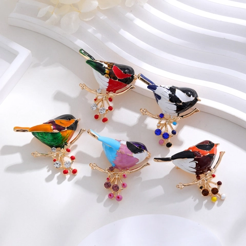 Vintage Enamel Bird Brooch Pins For Women Men Zinc Alloy Colorful Rhinestone Hummingbird Magpie Branch Animal Jewelry Accessories Gift