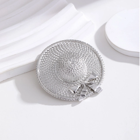 Vintage Zinklegierung Strohhut Form Brosche Mit Schleife Webstruktur Gold Silber Galvanisiert Mode Pin Schmuck Für Damen Herren