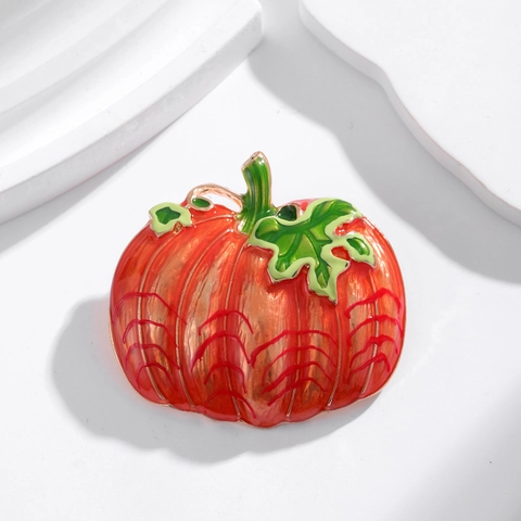 Vintage Zinc Alloy Orange Enamel Pumpkin Brooch For Women Autumn Halloween Decorative Pin High Quality Festive Fashion Jewelry Gift
