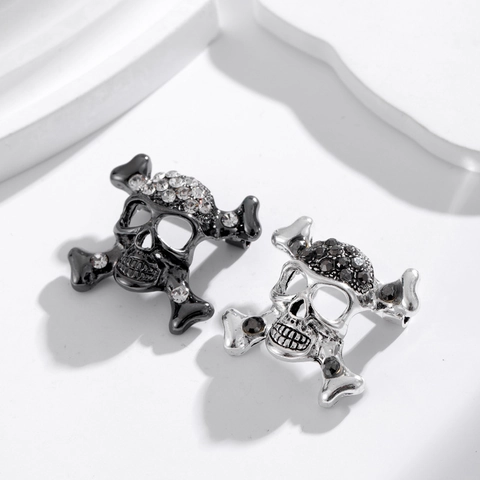 Spilla di Spilla a Teschio e Ossa Incrociate in Stile Punk Gotico Esagerato Per Uomo Donna in Lega di Strass Accessori per Abbigliamento di Halloween Gioielli di Moda Regalo