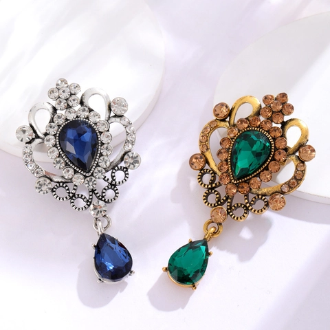 Retro Baroque Alloy Brooch With Rhinestone Artificial Crystal Water Drop Tassel Pendant Vintage Court Style Pin For Women