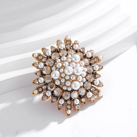 Spilla a Forma di Fiore con Raggi di Sole Stile Vintage in Lega con Künstliche Perle Artificiali e Strass per Matrimoni Feste Donna