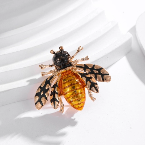 Vintage Alloy Bee Insect Brooch With Rhinestone Artificial Pearl Accents For Women Decorative Fashion Pin Gift Gold Black Amber