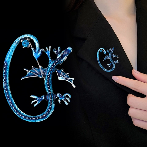 Vintage Zinc Alloy Winged Dragon Brooch For Women Enamel Rhinestone Animal Pin Elegant Banquet Party Jewelry Accessory