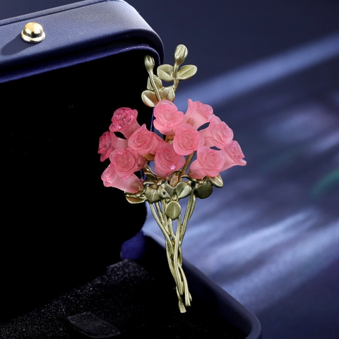 Elegante Spilla Bouquet di Rose per Donna in Resina Rosa Rame Vintage Placcato Oro Stile Pastorale Gioielli per Matrimonio