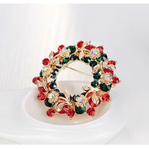 Vintage Kerstkrans Brosche Legering Rood Groen Strass Bloem Krans Pin Voor Dames Heren Kerstfeest Decoratie Cadeau Sieraden