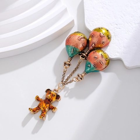 Vintage Alloy Enamel Bear Hot Air Balloon Brooch Colorful Dangling Animal Lapel Pin For Women Girls Jewelry Accessories