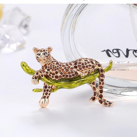 Spilla in Smalto a Forma di Leopardo Vintage in Lega Dorata di Alta Qualità Pin Animale per Donna Banchetto Matrimonio Gioielli