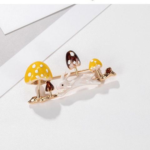 Cute Enamel Rabbit Mushroom Brooch Gold Alloy Forest Style Plant Animal Lapel Pin For Women Versatile Clothing Accessory