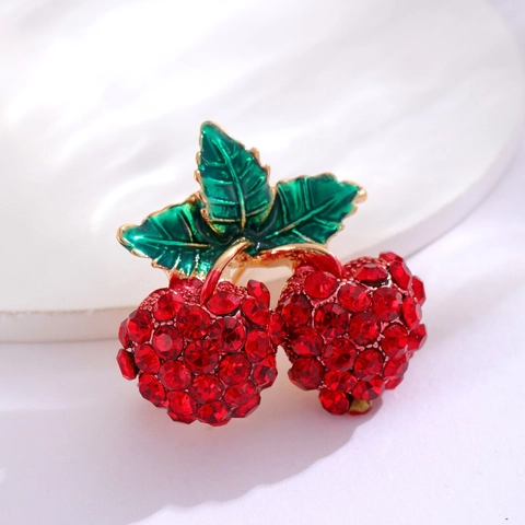 Elegante Legering Strass Kers Broche Pin Rode Vrucht Bes Emaille Pins Voor Vrouwen Mode Anti-Blootstelling Sieraden Accessoire