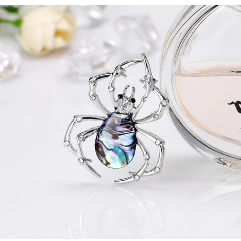 Vintage Luxury Silver Spider Brooch With Iridescent Shell And Rhinestone Fashion Insect Corsage Pin For Women Men Clothing Decor